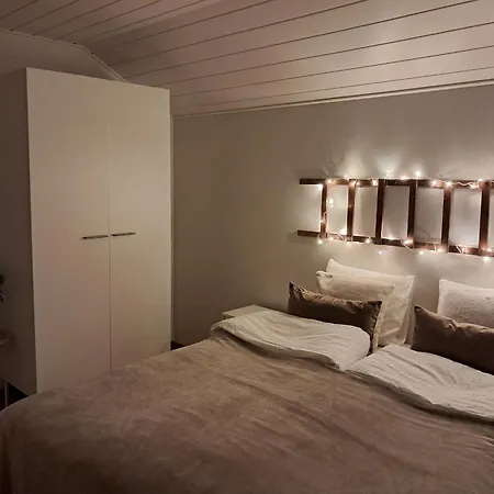 Villa Halla- In A Great Location, Spacious For Families 로바니에미